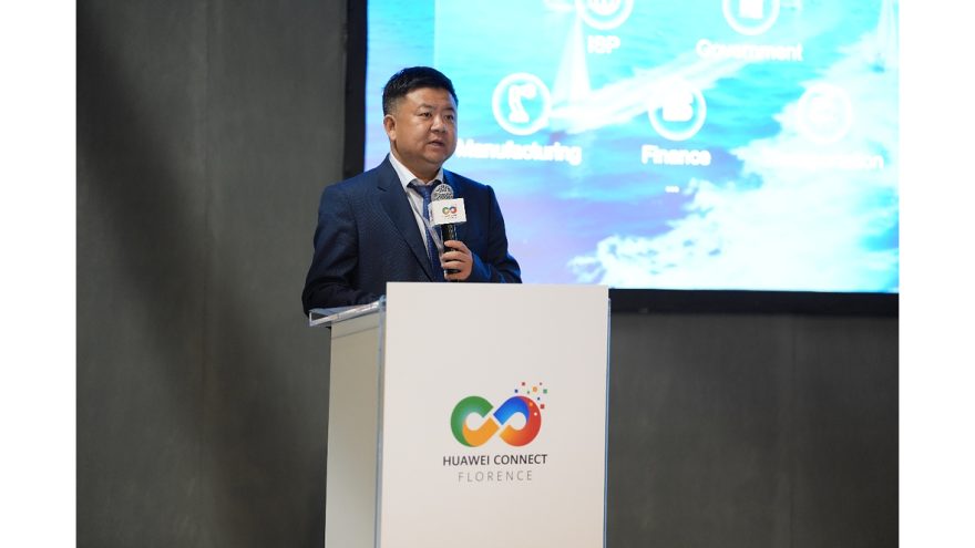 Speakers on stage at the Huawei Network Summit 2026 Europe executive roundtable on resilient open data centre networks